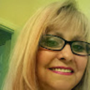 Meet your Posher, Alette